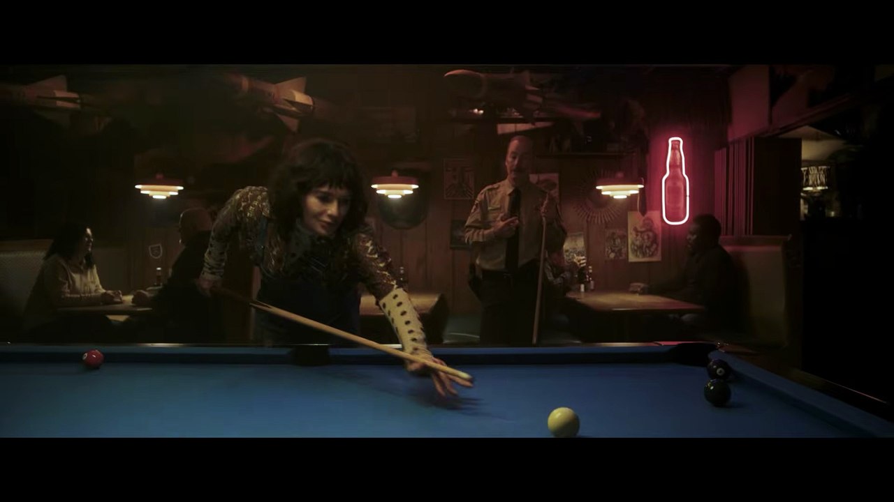 »Erinnert ein wenig an Hot Fuzz« - In Normal wird Better-Call-Saul-Darsteller Bob Odenkirk als Kleinstadt-Sheriff in wilde Schießereien verwickelt