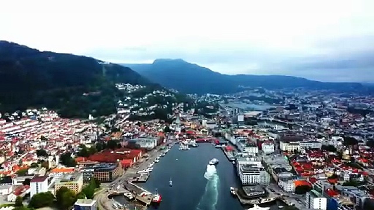 Icom M94D 21 USA VHF Marine Transceiver with DSC, AIS & GPS