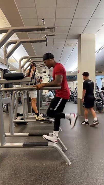 Faire semblant de marcher sur un tapis de course