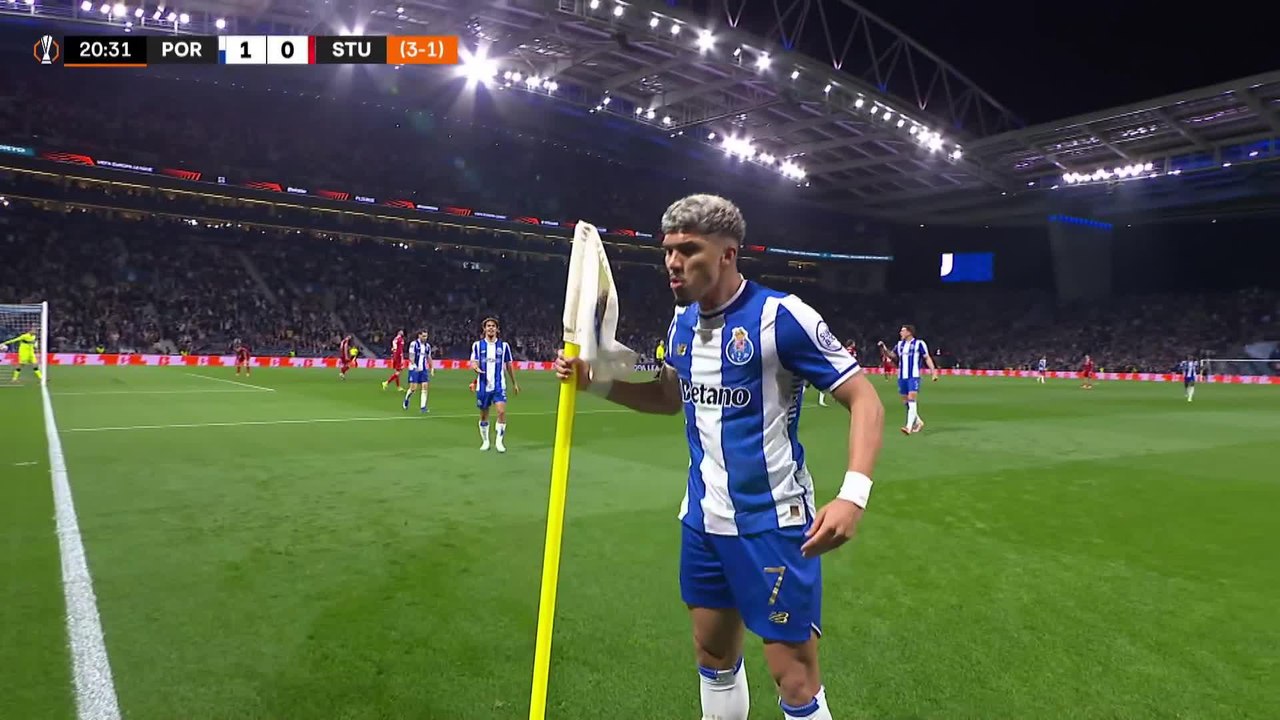 FC Porto vs. VfB Stuttgart - Game Highlights
