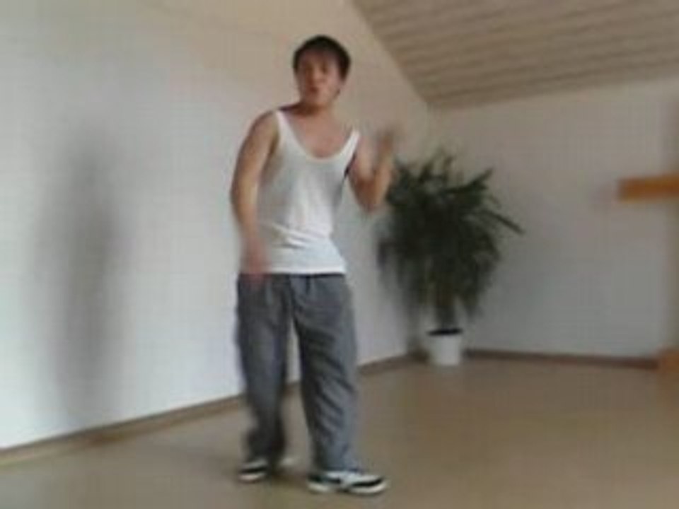 Me dance  bump bump bump