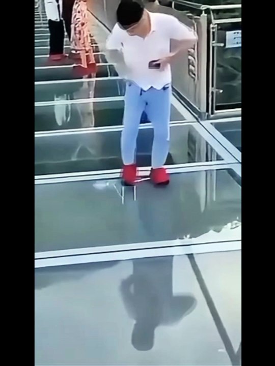 Chinese funny video 😂😂😂