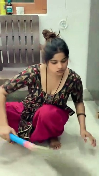 Hina bharti Official আমি পরিষ্কার করছি বন্ধুরা Hina bharti Official full video live Video