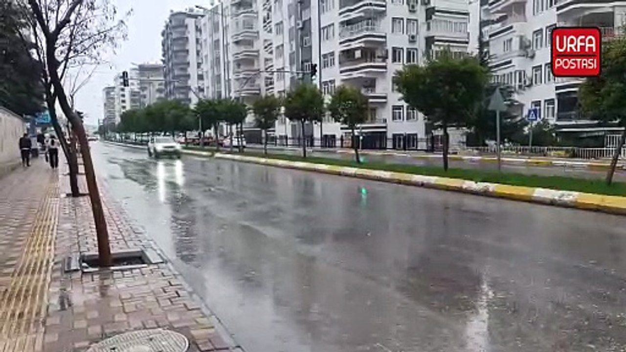 Şanlıurfa’da Sağanak yağış ve Fırtına etkili oluyor