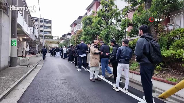 Japonya'daki Tokyo Camii'nde bayram namazı yoğun katılım nedeniyle 5 kez kılındı