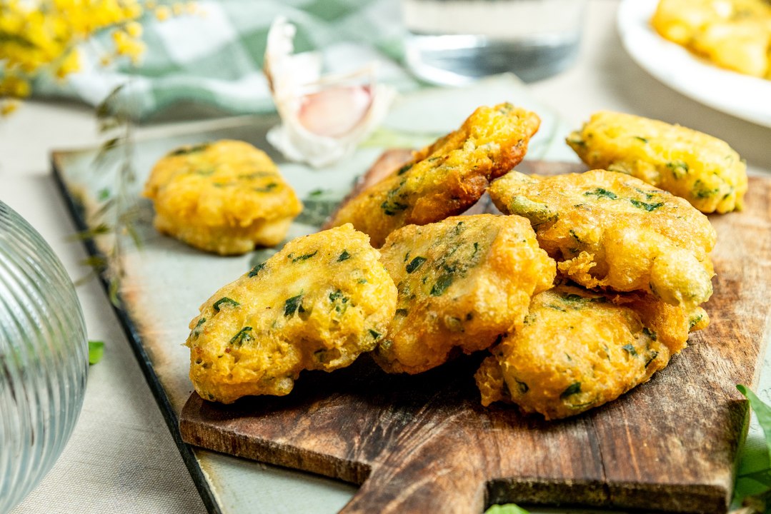 Buñuelos de espinacas y bacalao