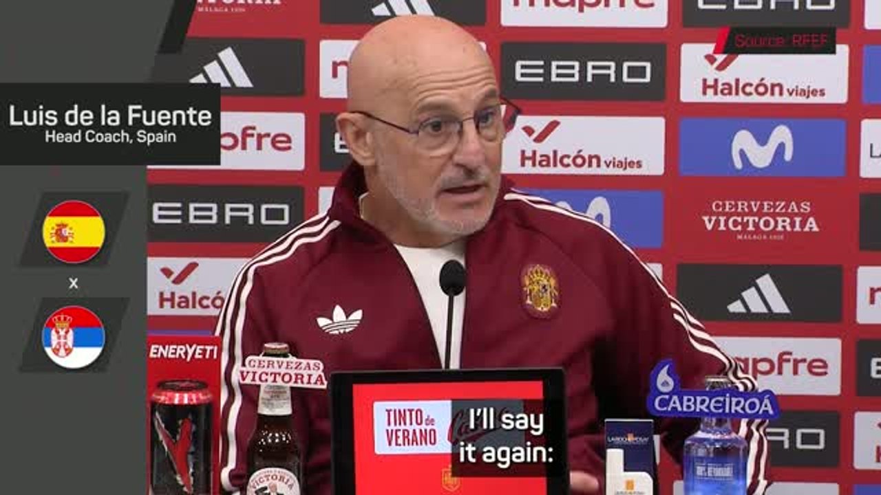 De la Fuente defends selecting four 'very good' goalkeepers