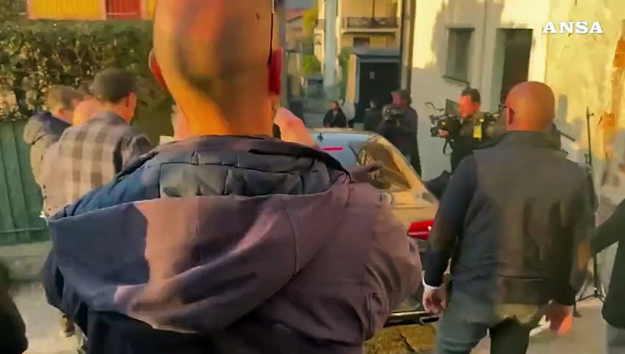 Salvini nella villa di Umberto Bossi per un saluto alla famiglia