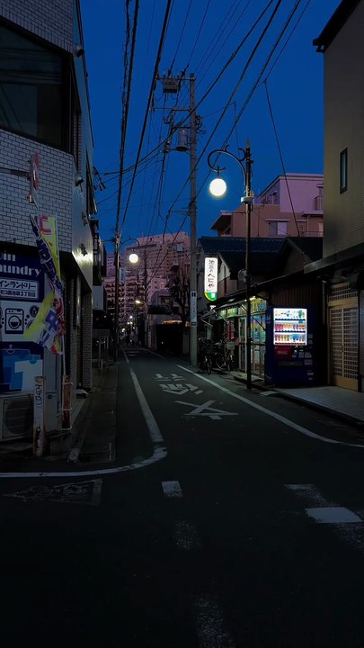 東京
