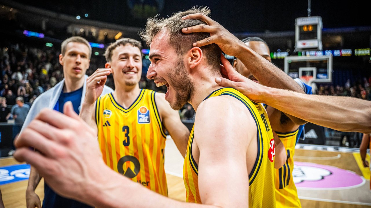 Wahnsinns-Comeback: Alba dreht 21-Punkte-Rückstand