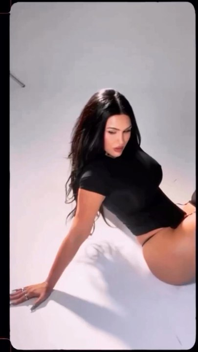 Megan Fox Cesur Pozlar🔥