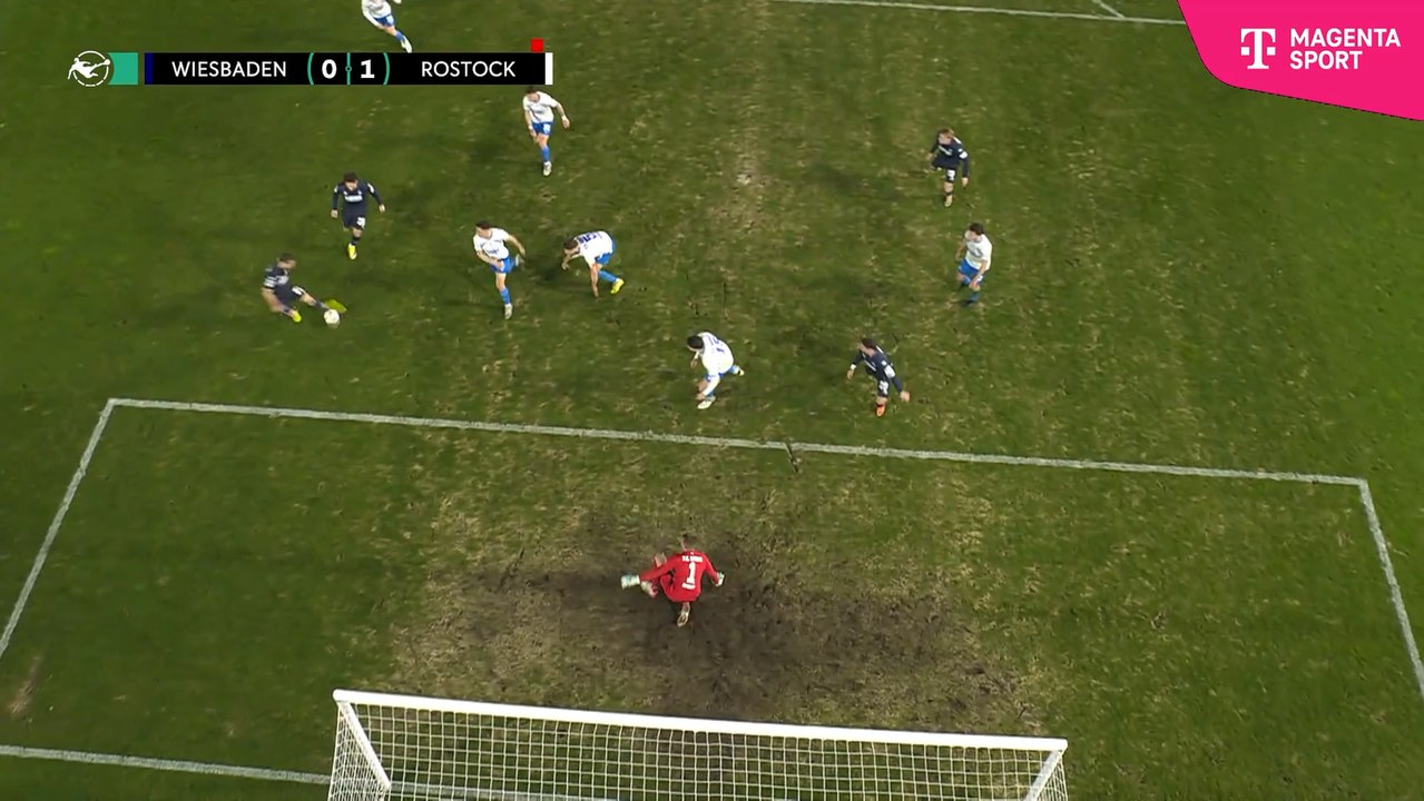 Rostock jubelt über Monster-Fehlschuss in der Schlussminute