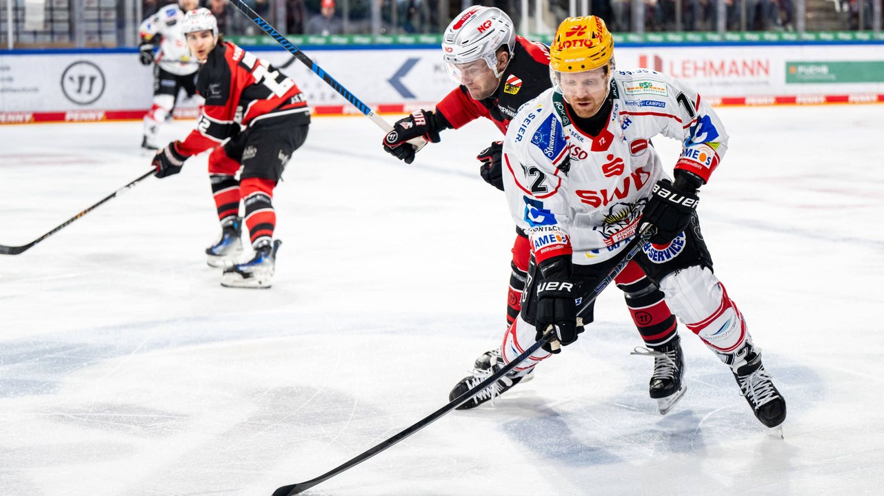 Kurioser Treffer reicht nicht: Das Aus der Ice Tigers im Video