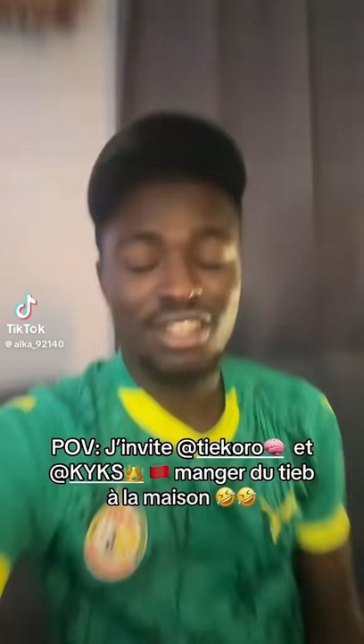 Mort de rire  🤣🤣