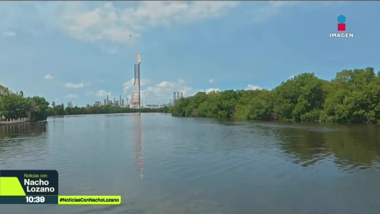 Detectan derrame de hidrocarburos sobre Río Seco, tierra donde está la Refinería Olmeca