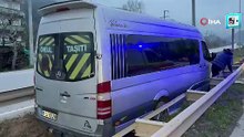 Tur minibüsü kaza yaptı: 4 yaralı