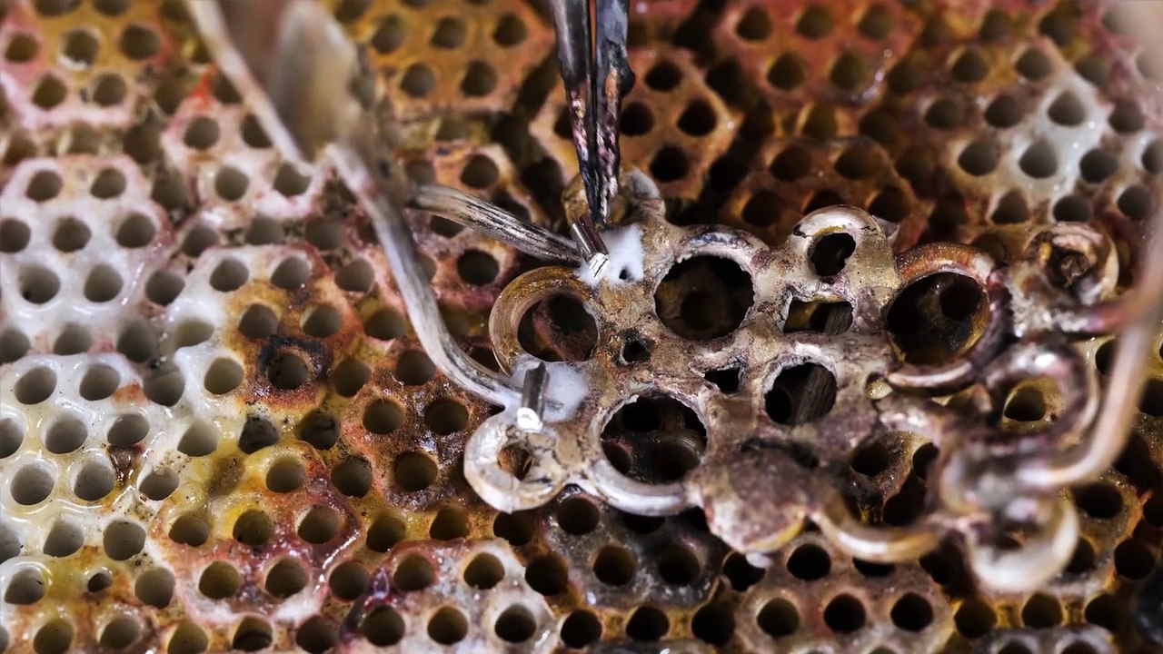 Building A Stealth Wearable Wallet For Travel ✈️🕵️‍♂️