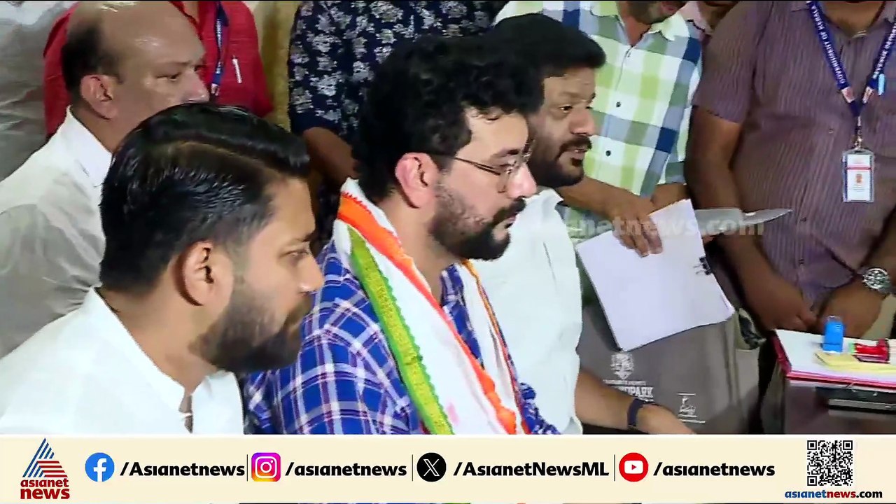 പാലക്കാട് യുഡിഎഫ് സ്ഥാനാർഥി രമേശ് പിഷാരടി നാമനിർദേശ പട്ടിക സമർപ്പിച്ചു