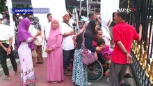 Antusias Warga Datang Open House di Istana, Sudah Mengular Sejak Pagi Hari