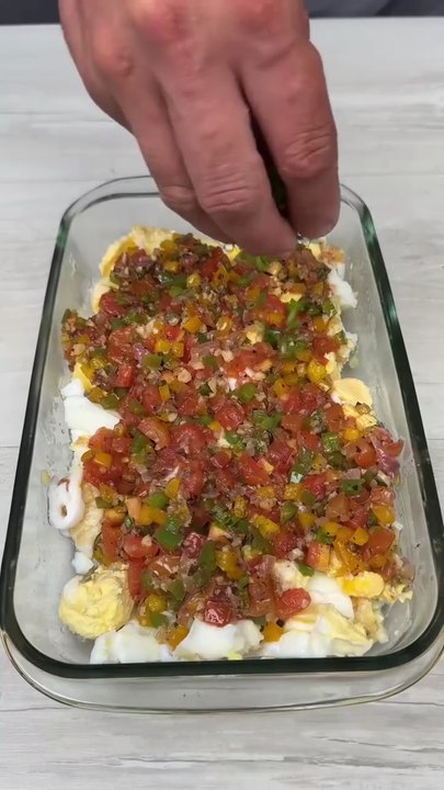 Adicione ovos à água fervente e se surpreenda com o resultado 😳🥚 Receita fácil e diferente