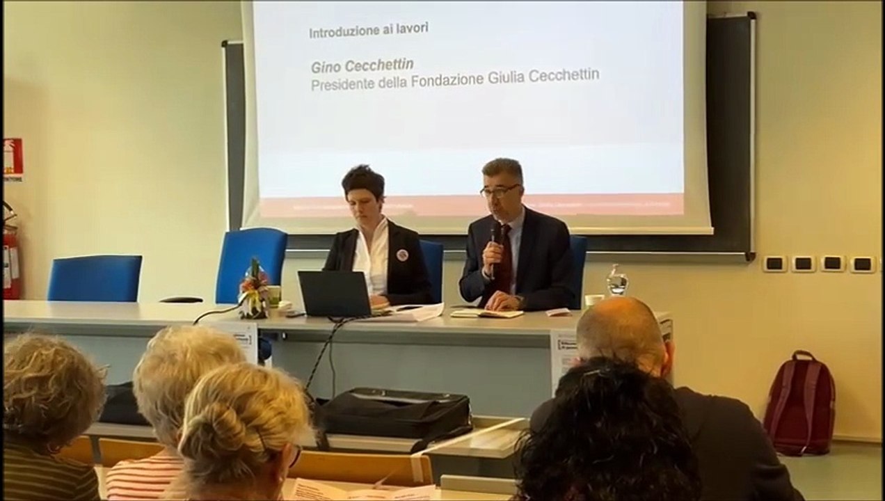 Mille insegnanti della scuola dell'infanzia e della primaria "a lezione" da Gino Cecchettin a Firenze