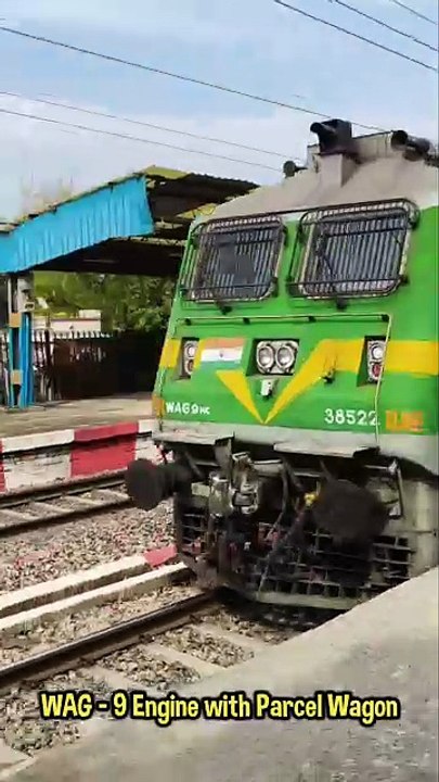 WAG 9 Locomotive Hauling High-Speed Parcel Van Train | Indian Railways
