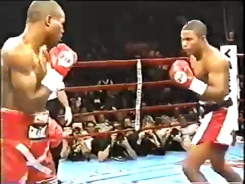 Julio Diaz vs Angel Manfredy - HBO 10-6-2001