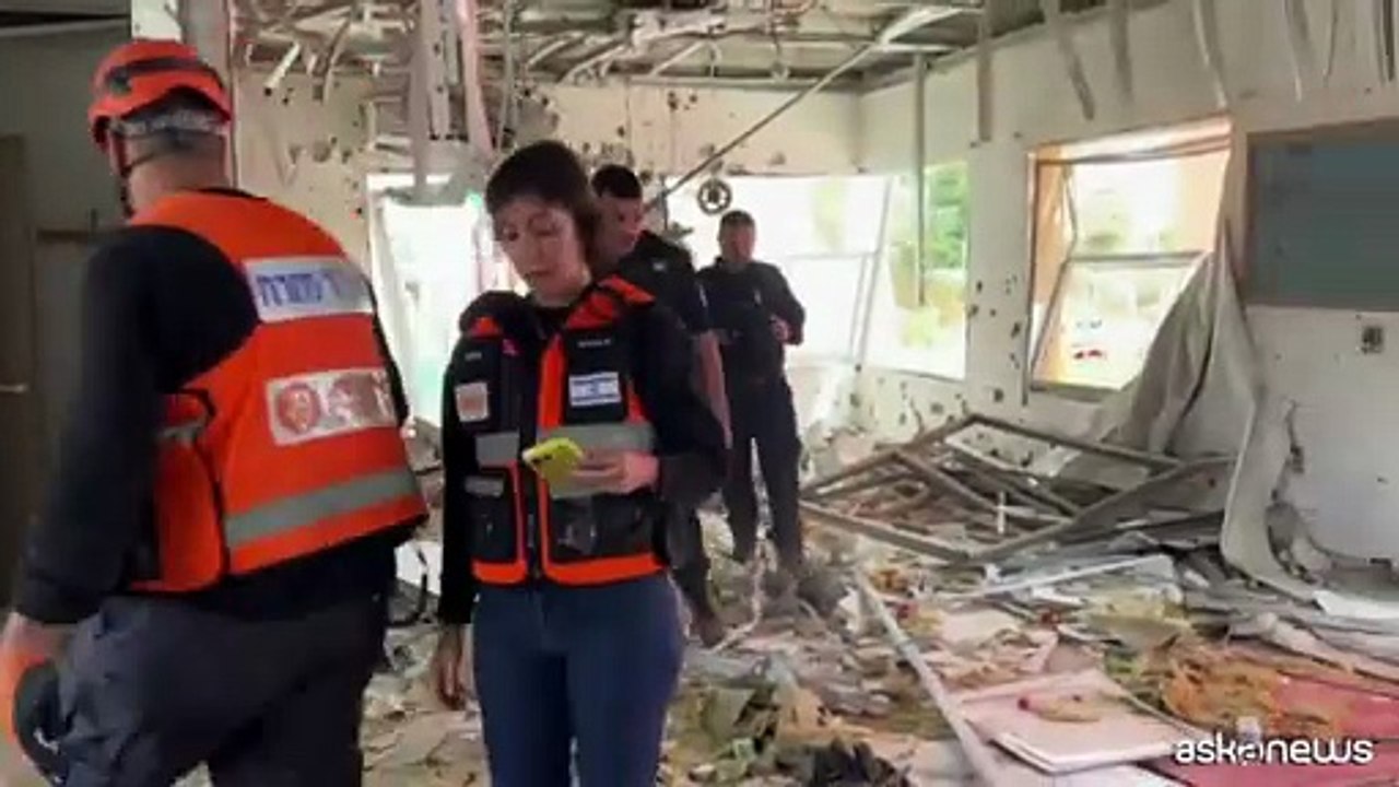 Tel Aviv, un asilo distrutto da un missile iraniano, nessuna vittima
