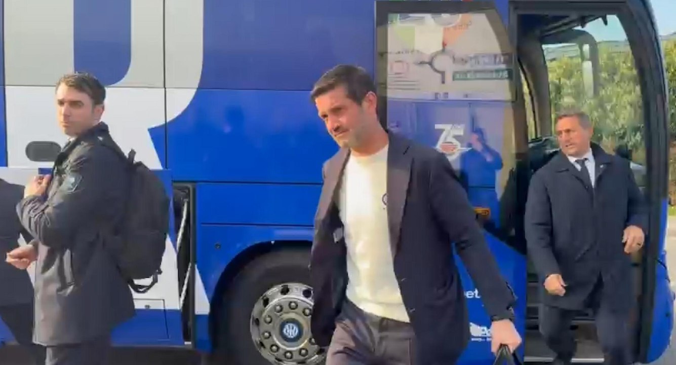 VIDEO FCIN1908 / Inter, ecco la squadra in partenza per Firenze: cori e sostegno dei tifosi