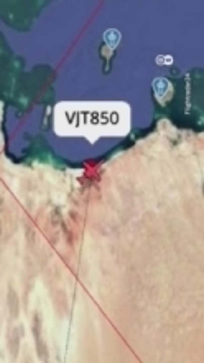 سفن تدور في اليابسة!تشويش قرب إيران