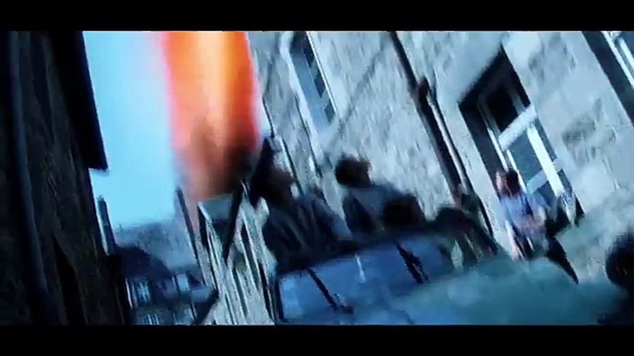 Weapons (2025) - Meteor Hitting Paris