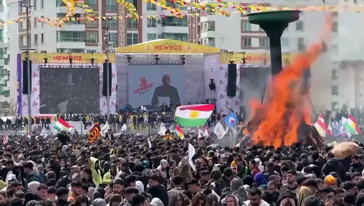 Turkey's Kurds take part in Nowruz celebrations