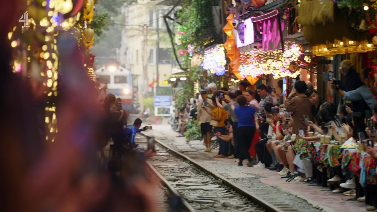 Bill Baileys Vietnam S01E04