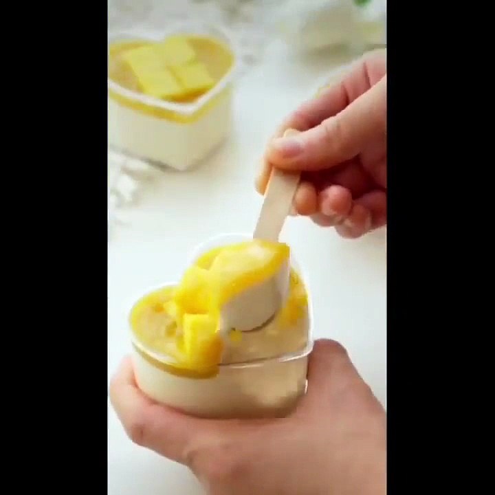 Mini Heart Dessert Cups Set | Transparent Cups with Lid & Spoon for Pudding, Ice Cream & Party Serving