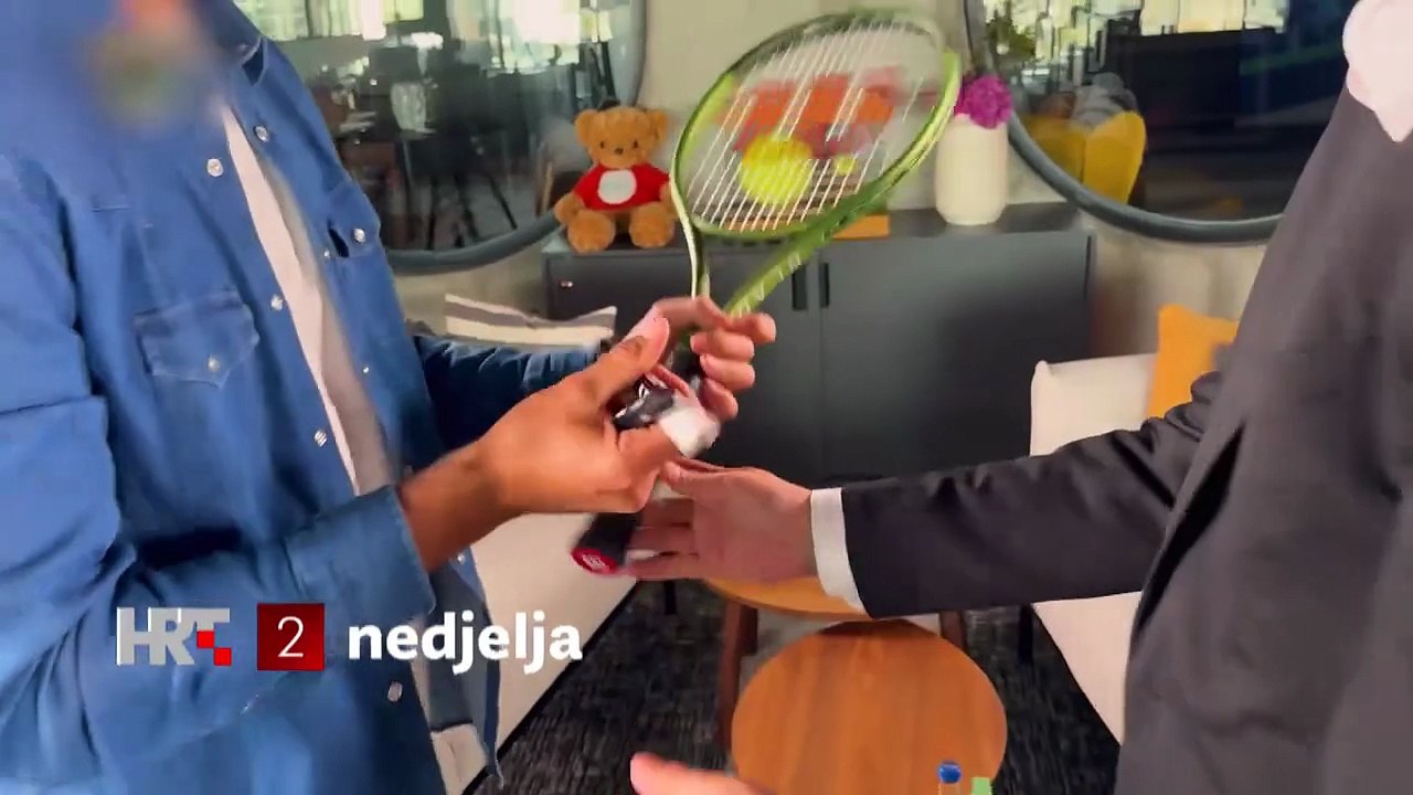 HTV 2 Promo De cerca (2018-)