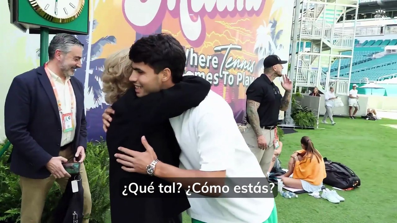 El encuentro viral de la reina Sofía y Carlos Alcaraz en Miami