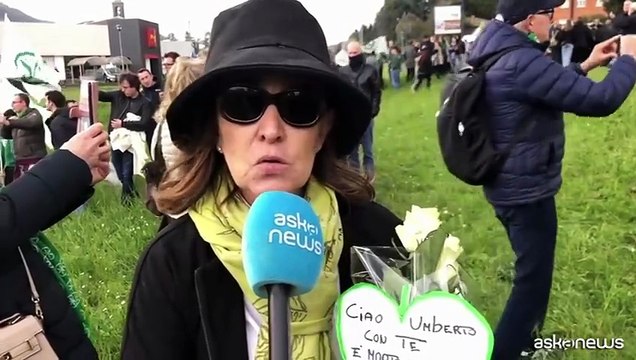 A Pontida i militanti della Lega: Bossi è stato tradito