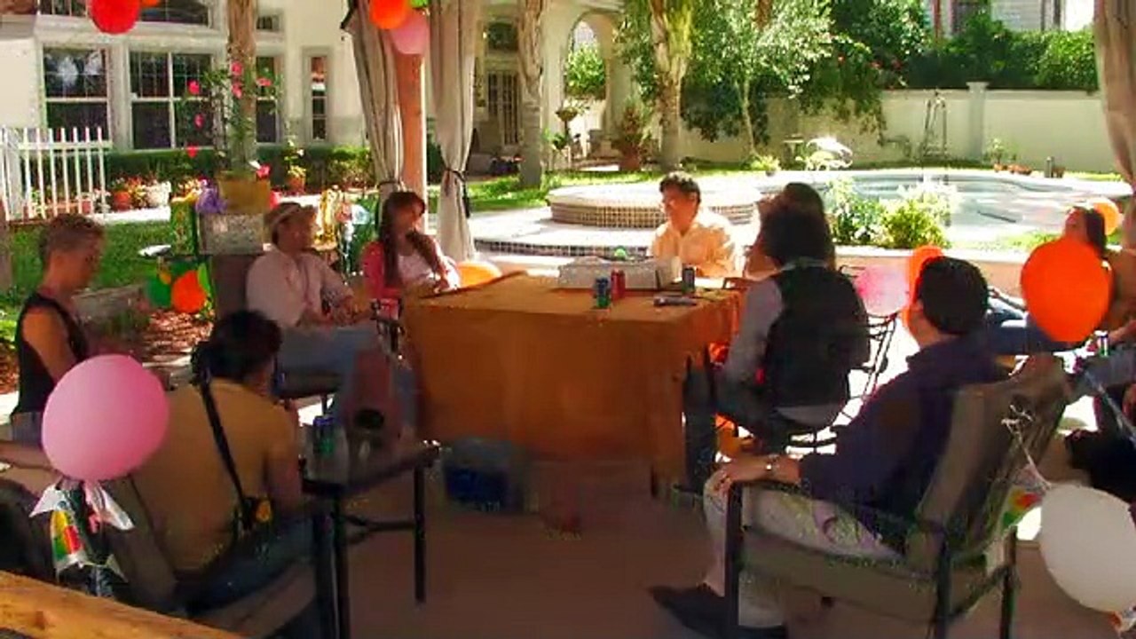 Red, White & Royal Blue (2023) Full Movie  - The Red Queen