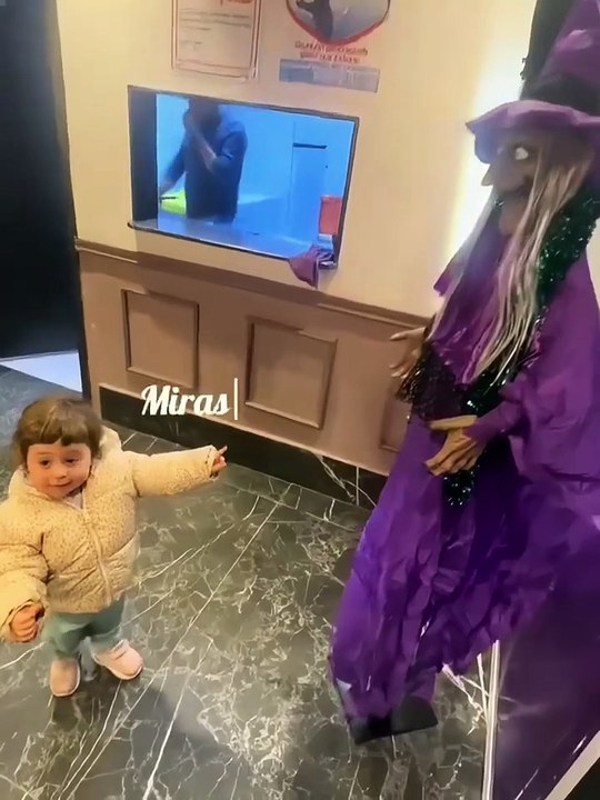 Baba tarafından mirası tek kalemde sildi attı 😂