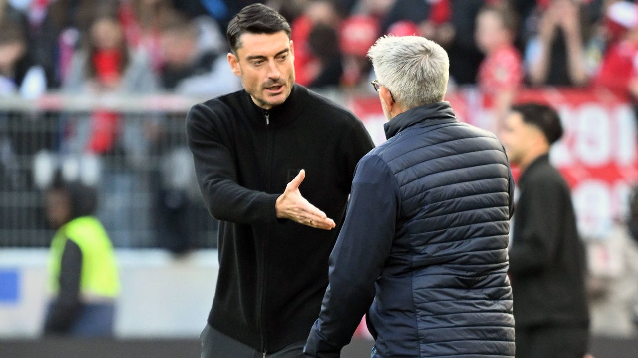 "Da fragen Sie mich etwas": Fischer muss bei Frage von Riera passen