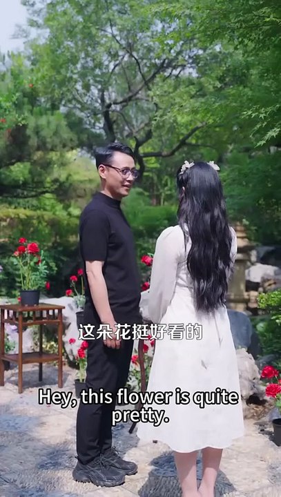 (82) Ending: She, a cannon fodder that everyone is not optimistic about, unexpectedly awakens her ability to share the voice of animals, and since then she has mastered secrets that others cannot understand, and has become a existence that everyone clings