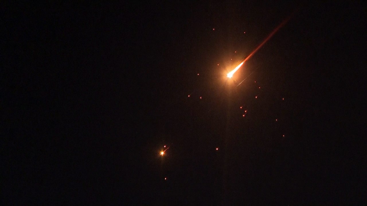 Iranian cluster-warhead missile seen from Israel, West Bank