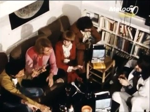 1968 – Johnny Hallyday – Vœux pour 1969 & À Tout Casser (Surprise Partie, 2ème Chaîne – Palais d’Hiver de Lyon, 31 Décembre)