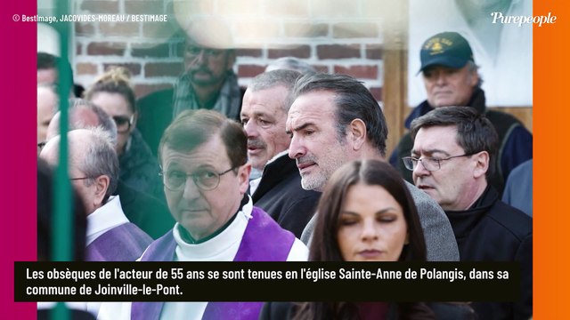 Pas du tout envie de te dire au revoir : Jean Dujardin a le cœur lourd à l'église en évoquant Bruno Salomone
