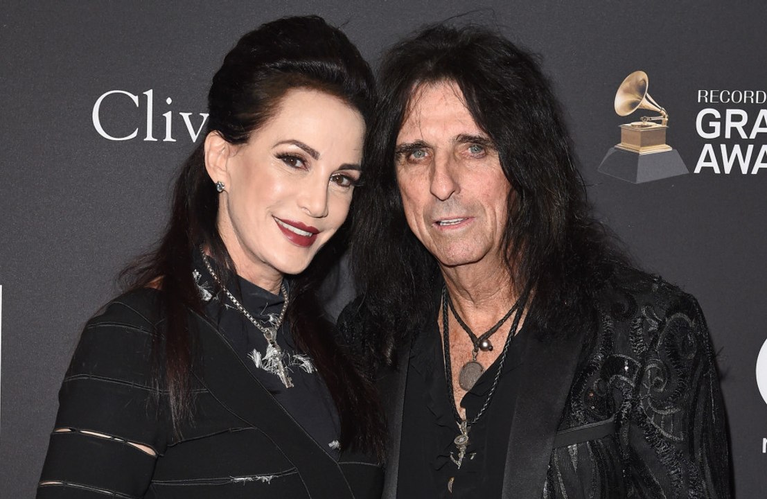 Alice Cooper and wife have renewed their wedding vows