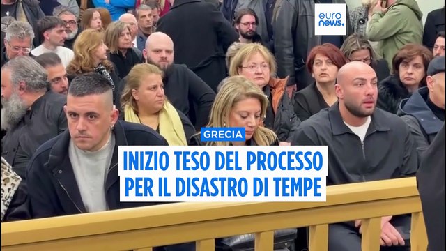 Grecia, disastro ferroviario di Tempe: processo rinviato per la capienza insufficiente dell'aula