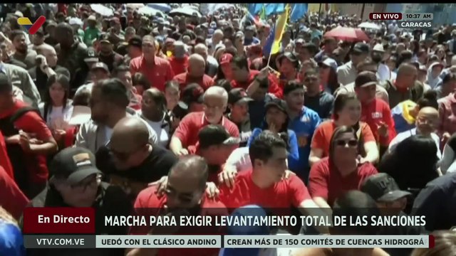 Mujeres venezolanas alzan su voz con determinación y amor para exigir el fin de las sanciones