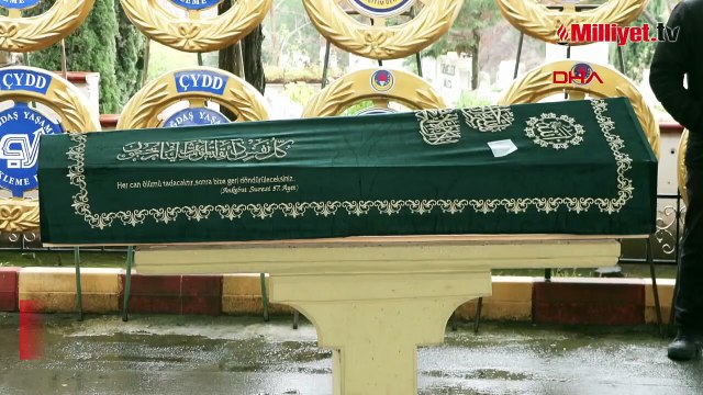 Erol Köse son yolculuğuna uğurlandı! Cenaze töreninde dikkat çeken anlar