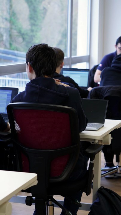 2026 - Réseaux informatiques (commutation et routage) - 1NETW - PEYROUSE Vincent