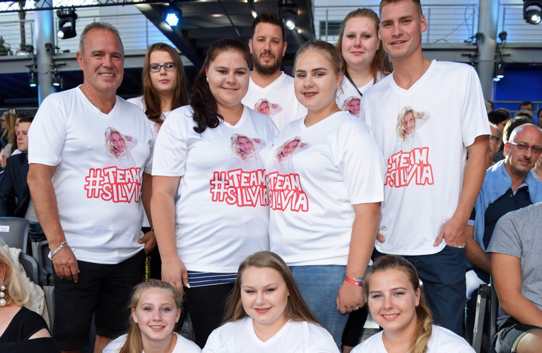 Familie ist größte Stütze: Loredana erhebt Vorwürfe gegen die Wollnys